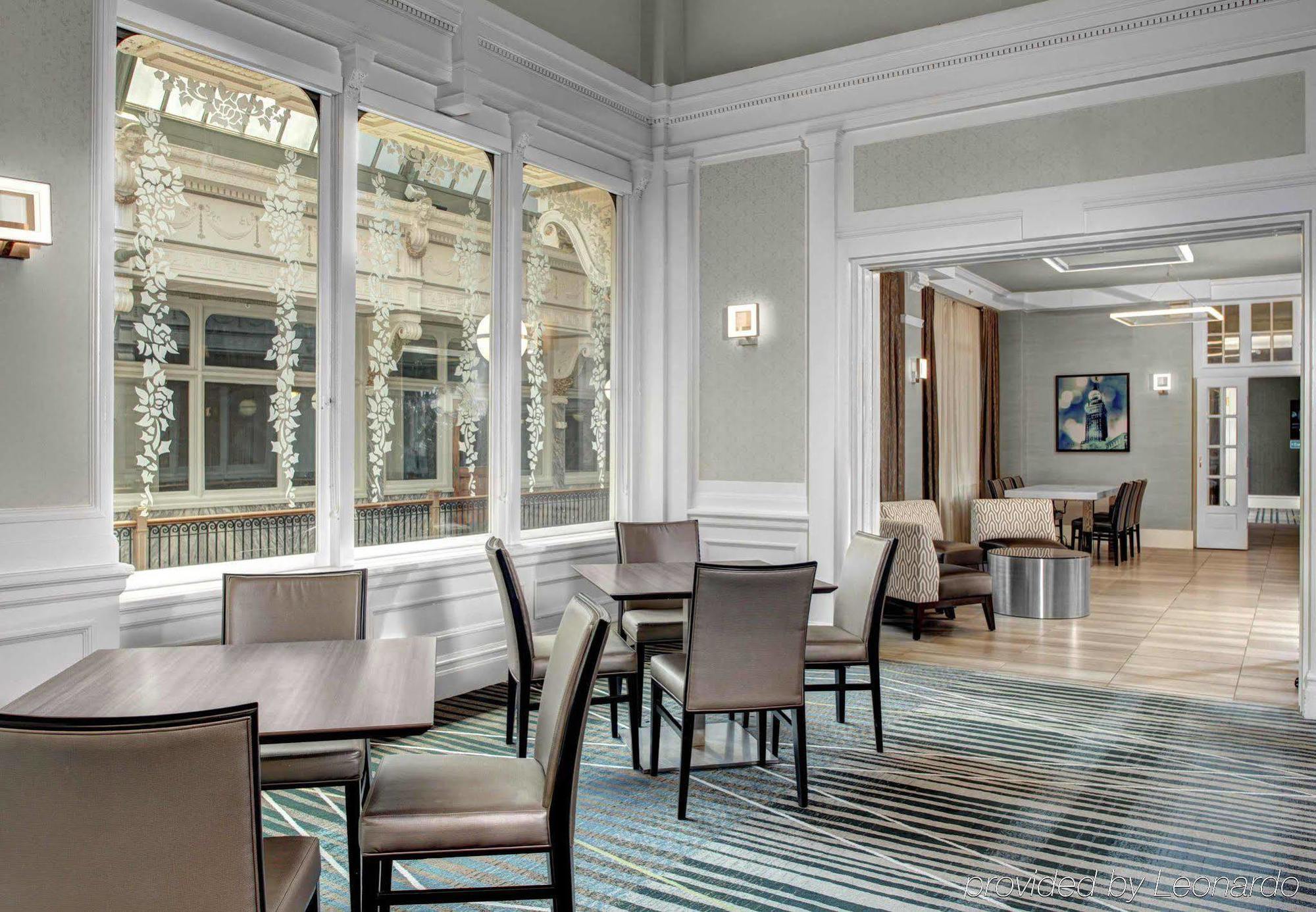 Residence Inn By Marriott Cleveland Downtown Ngoại thất bức ảnh